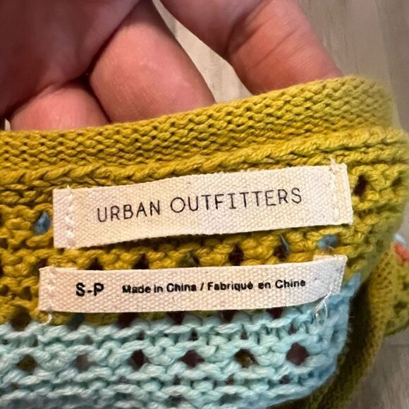 Urban Outfitters 
Isla Knit Crop Top size s - Picture 5 of 5